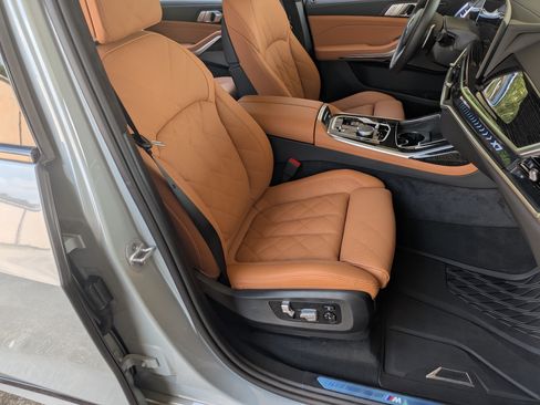 Used 2027 BMW X7 xDrive40i w/ M Sport Package AWD/4WD image 22