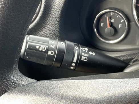 Used 2015 Jeep Wrangler Sport AWD/4WD image 24