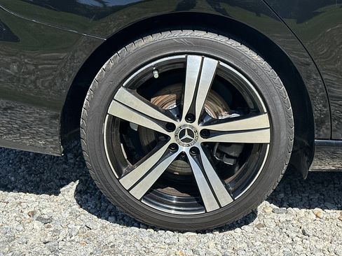 Used 2023 Mercedes-Benz C 300 Sedan w/ Exclusive Trim Package image 17