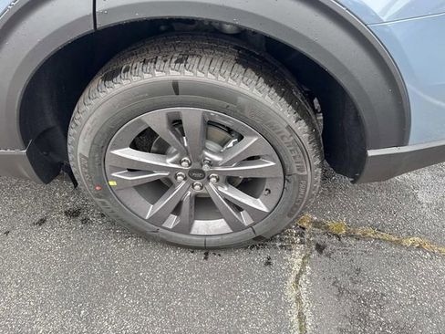 New 2026 Ford Explorer Active image 5