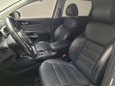 Used 2019 Kia Sorento EX FWD image 17