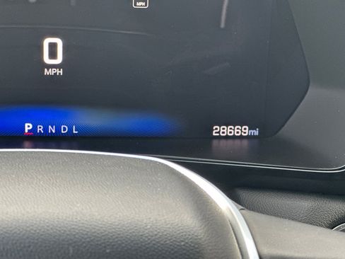 Used 2024 Chevrolet Colorado LT w/ LT Convenience Package image 24