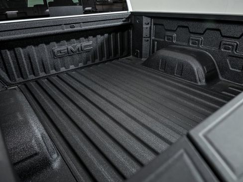 New 2026 GMC Sierra 1500 SLT w/ SLT Convenience Package AWD/4WD image 5