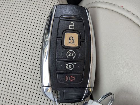 Used 2019 Lincoln Navigator Reserve w/ Cargo Package image 34