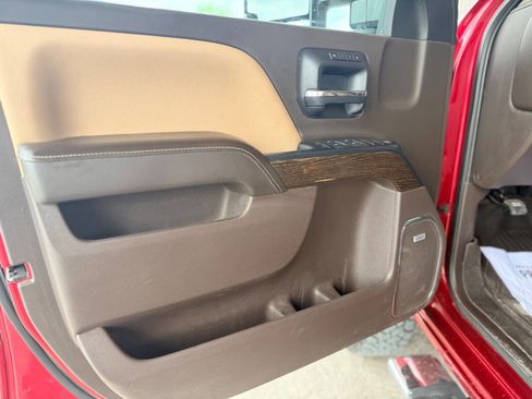 Used 2019 GMC Sierra 3500 Denali w/ Duramax Plus Package AWD/4WD image 9