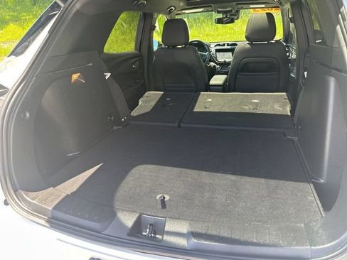 Used 2023 Chevrolet TrailBlazer RS w/ Sun and Liftgate Package AWD/4WD image 55