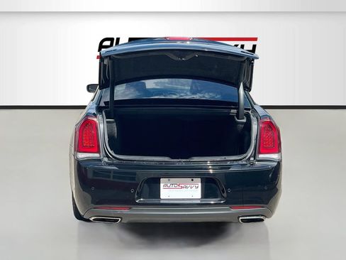 Used 2023 Chrysler 300 Touring L w/ Popular Equipment Group AWD/4WD image 28