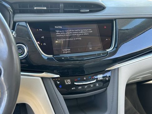 Used 2023 Cadillac XT6 Premium Luxury w/ Technology Package FWD image 29
