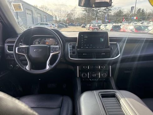 Used 2023 Chevrolet Suburban Z71 w/ Z71 Off-Road Package AWD/4WD image 15