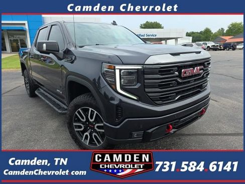 Used 2023 GMC Sierra 1500 AT4 w/ AT4 Premium Package AWD/4WD image 1