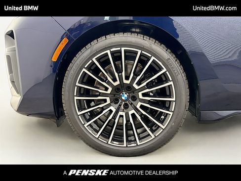 New 2026 BMW 740i w/ Executive Package RWD image 2