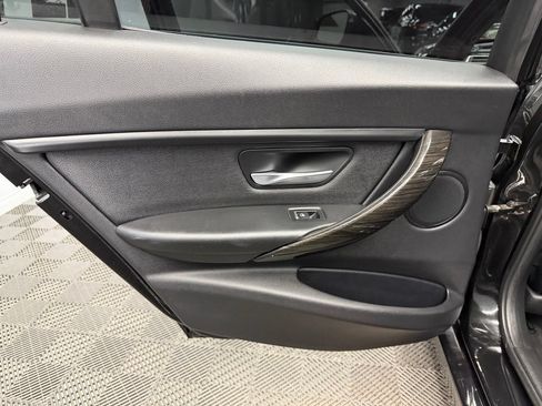 Used 2018 BMW 320i Sedan RWD image 41
