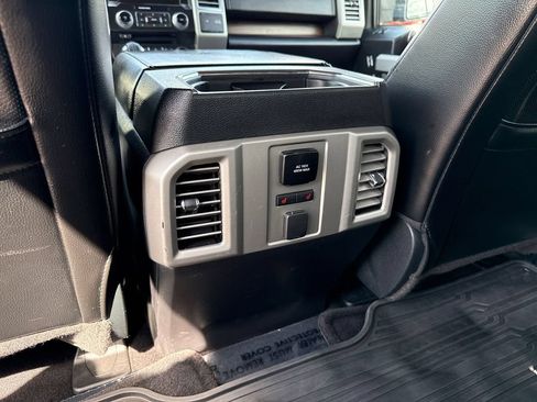 Used 2015 Ford F150 Lariat w/ Equipment Group 502A Luxury AWD/4WD image 32