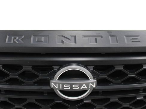 Used 2022 Nissan Frontier S w/ Technology Package AWD/4WD image 32