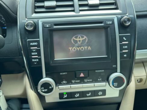 Used 2012 Toyota Camry LE image 13