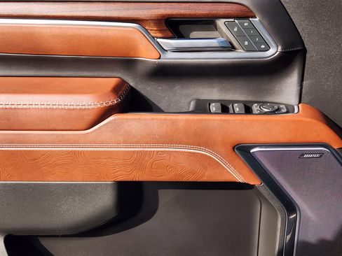 Certified 2024 GMC Sierra 2500 Denali Ultimate image 25