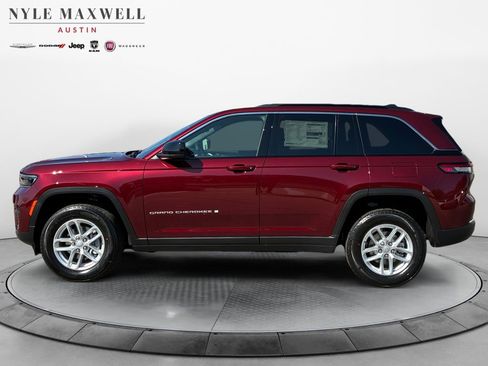 New 2026 Jeep Grand Cherokee Laredo image 13