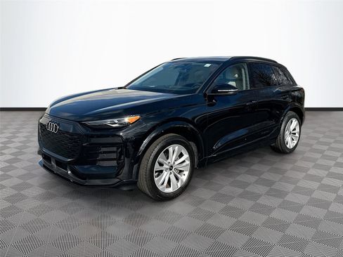 Certified 2025 Audi Q6 e-tron Premium w/ Convenience Package image 3