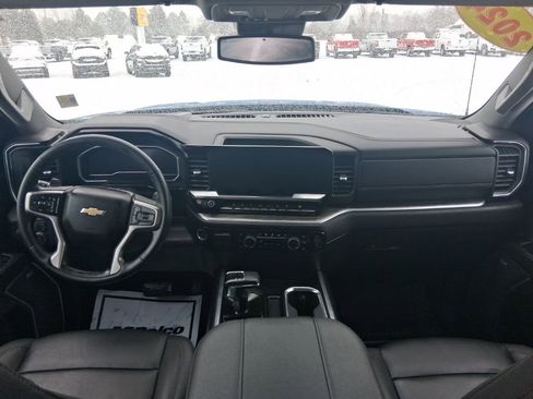 Used 2024 Chevrolet Silverado 1500 LTZ w/ Z71 Off-Road Package image 20