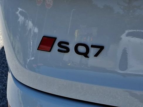 Certified 2026 Audi SQ7 Premium Plus AWD/4WD image 31