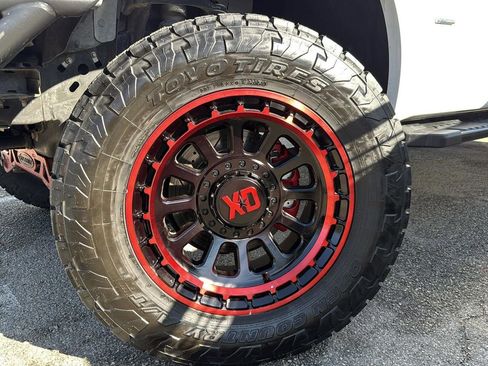 Used 2016 Ford F150 Lariat w/ Equipment Group 502A Luxury image 5