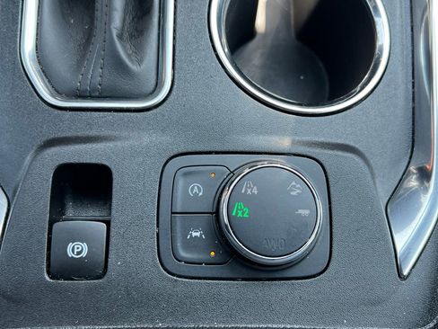 Used 2024 Chevrolet Traverse Premier w/ Redline Edition image 34