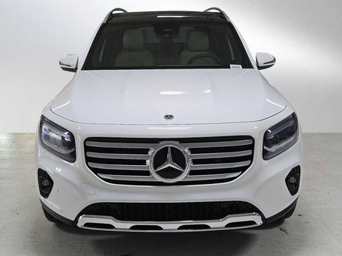 Certified 2026 Mercedes-Benz GLB 250 4MATIC image 9
