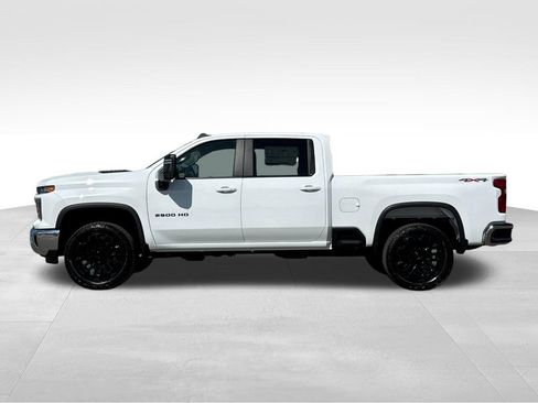 New 2026 Chevrolet Silverado 2500 LT w/ Leather Package AWD/4WD image 2