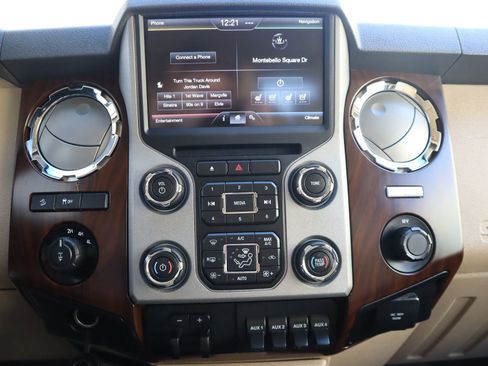 Used 2015 Ford F250 Lariat w/ Lariat Ultimate Package image 47