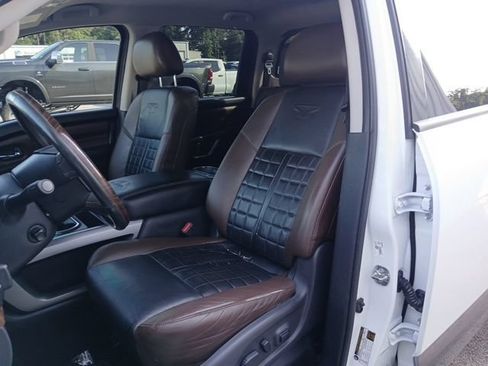 Used 2017 Nissan Titan Platinum Reserve AWD/4WD image 33