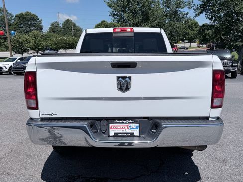 Used 2019 RAM 1500 Classic SLT AWD/4WD image 8