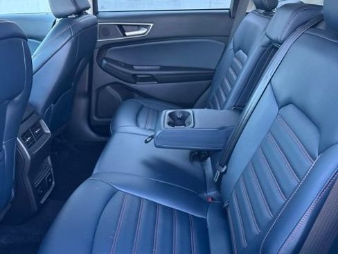Used 2023 Ford Edge SEL w/ Sport Appearance Package AWD/4WD image 10