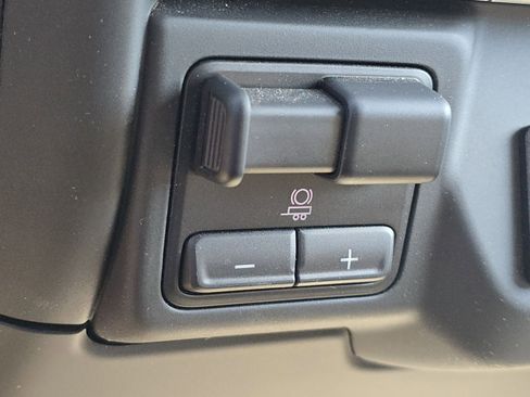 Used 2024 GMC Sierra 2500 Pro w/ 1SA Pro Safety Plus Package image 9