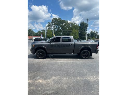 Used 2022 RAM 3500 Limited w/ Night Edition AWD/4WD image 4
