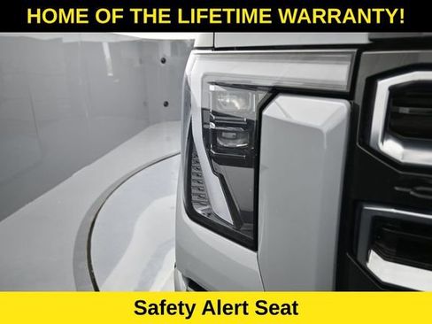 Used 2024 GMC Sierra 2500 AT4 w/ Technology Package AWD/4WD image 63