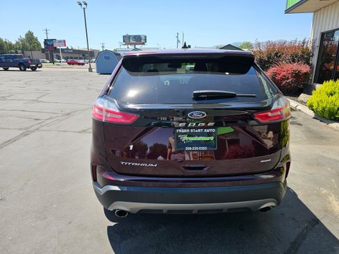 Used 2023 Ford Edge Titanium image 6