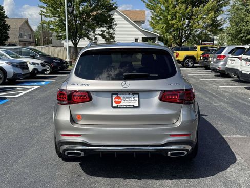 Used 2021 Mercedes-Benz GLC 300 4MATIC image 3
