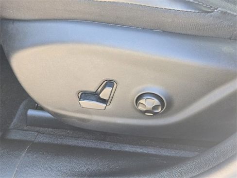 Used 2019 Jeep Cherokee High Altitude image 23