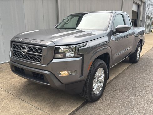 Used 2022 Nissan Frontier SV RWD image 7