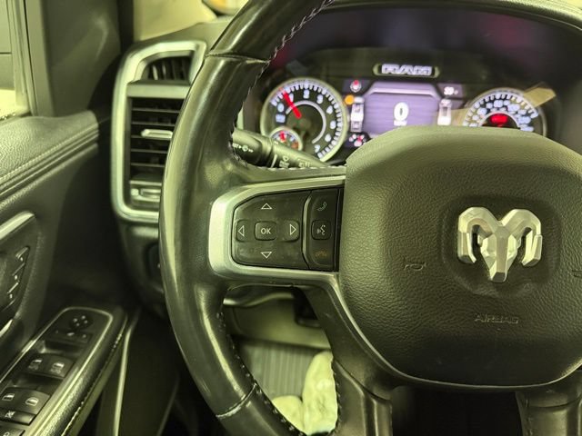 Used 2022 RAM 1500 Laramie AWD/4WD image 14