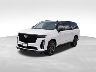 Certified 2024 Cadillac Escalade ESV V w/ Heavy-Duty Trailer Package AWD/4WD video 2