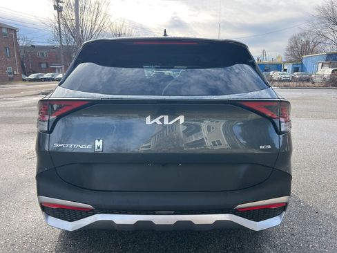 Certified 2023 Kia Sportage EX image 4