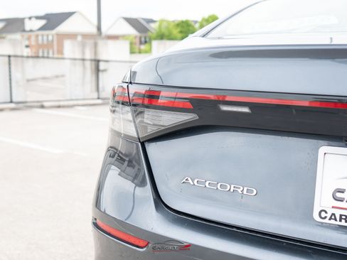 Used 2025 Honda Accord LX image 39