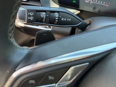 Used 2024 Buick Envision Avenir AWD/4WD image 62