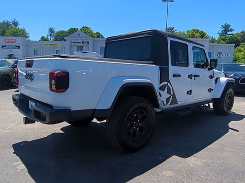 Certified 2021 Jeep Gladiator Sport AWD/4WD image 8