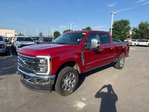 Used 2023 Ford F250 Lariat w/ Lariat Ultimate Package AWD/4WD image 3