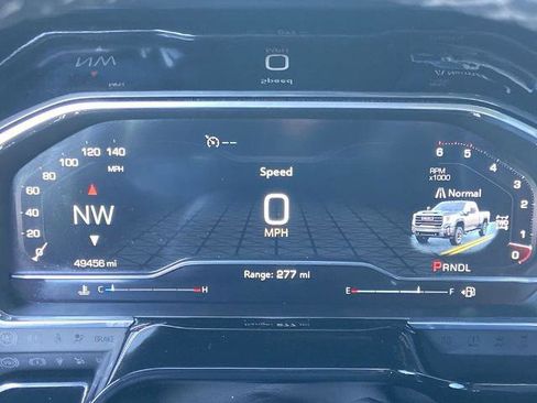 Used 2025 GMC Sierra 3500 SLE image 7