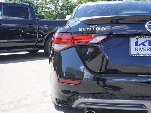 Used 2021 Nissan Sentra SR FWD image 13