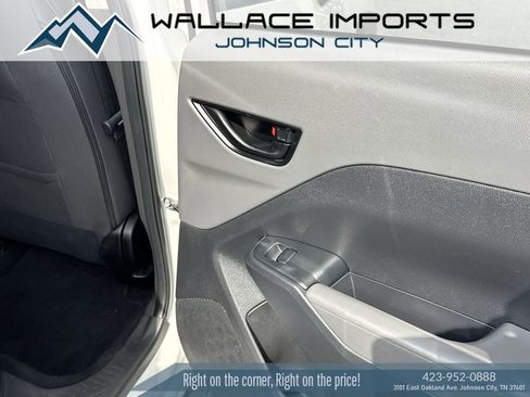 Used 2024 Subaru Crosstrek 2.0i AWD/4WD image 39