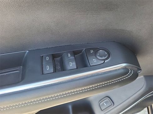 Used 2024 GMC Acadia Elevation w/ Trailering Package image 15